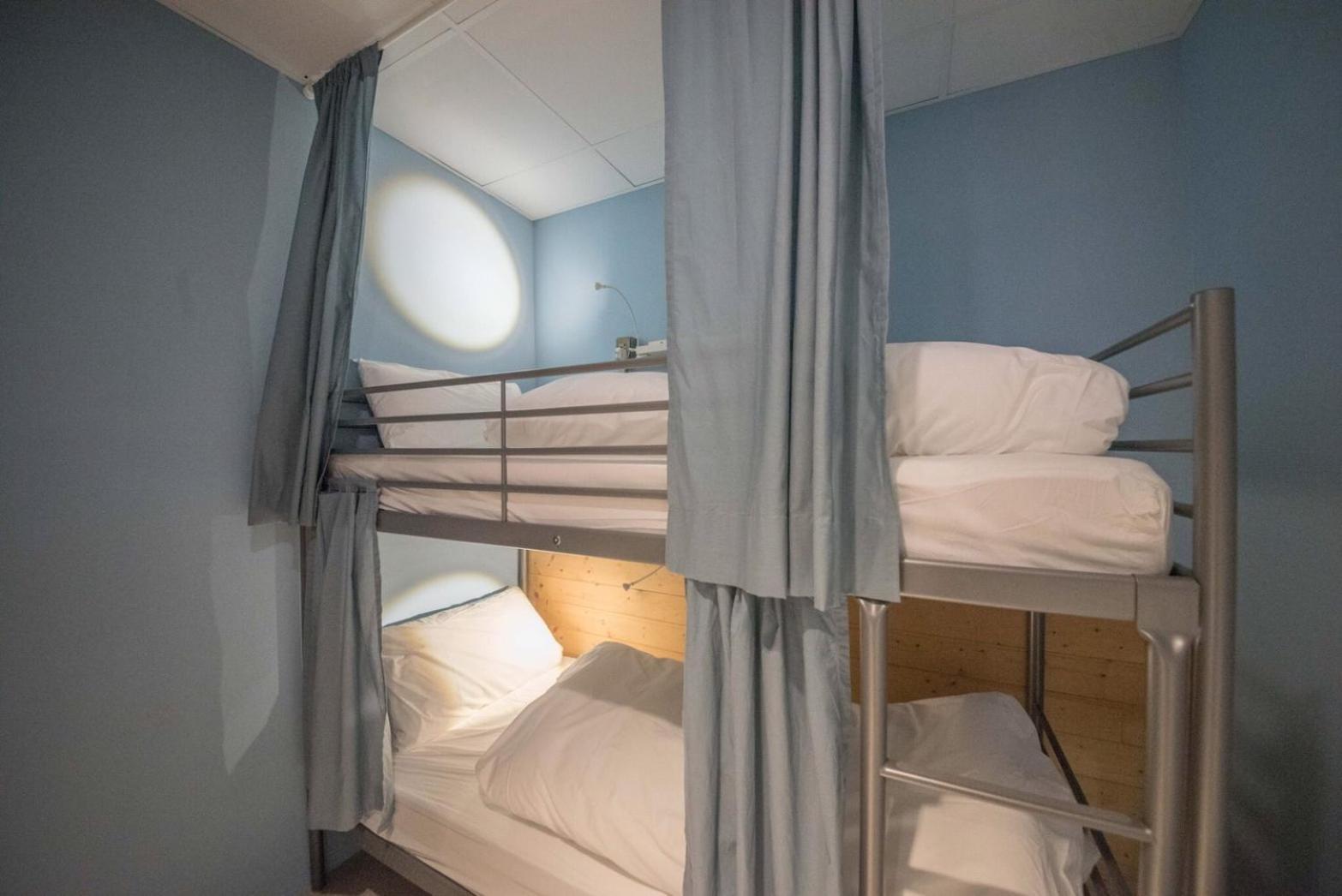 Deer Traveler Hostel Юйчи Экстерьер фото
