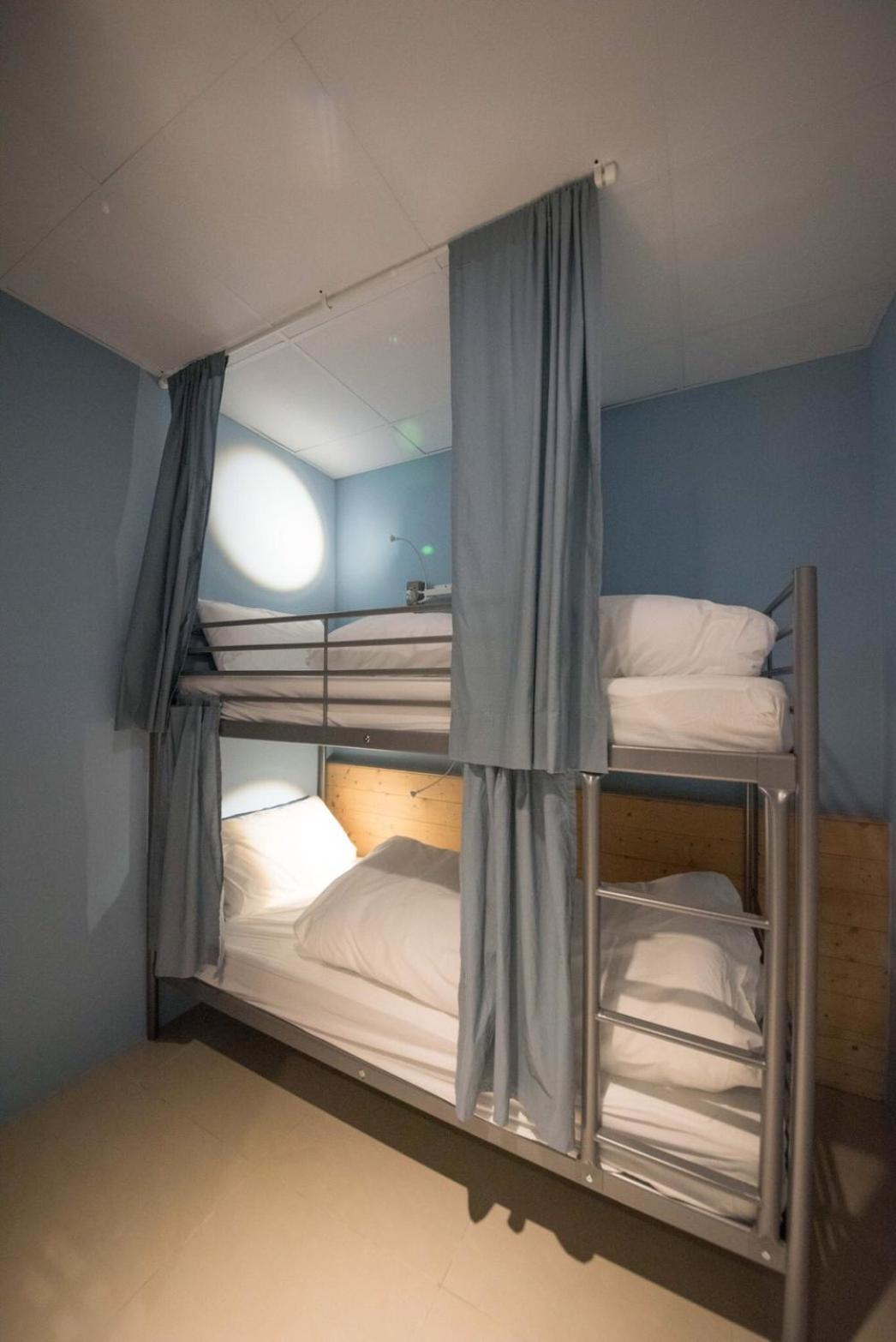 Deer Traveler Hostel Юйчи Экстерьер фото