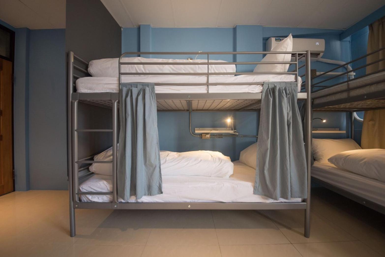 Deer Traveler Hostel Юйчи Экстерьер фото