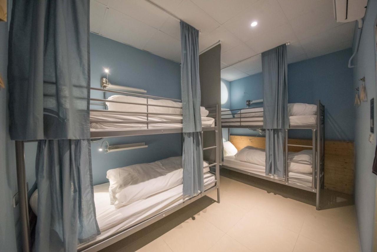 Deer Traveler Hostel Юйчи Экстерьер фото
