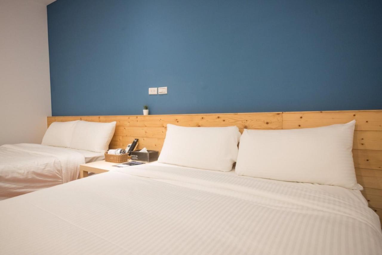 Deer Traveler Hostel Юйчи Экстерьер фото