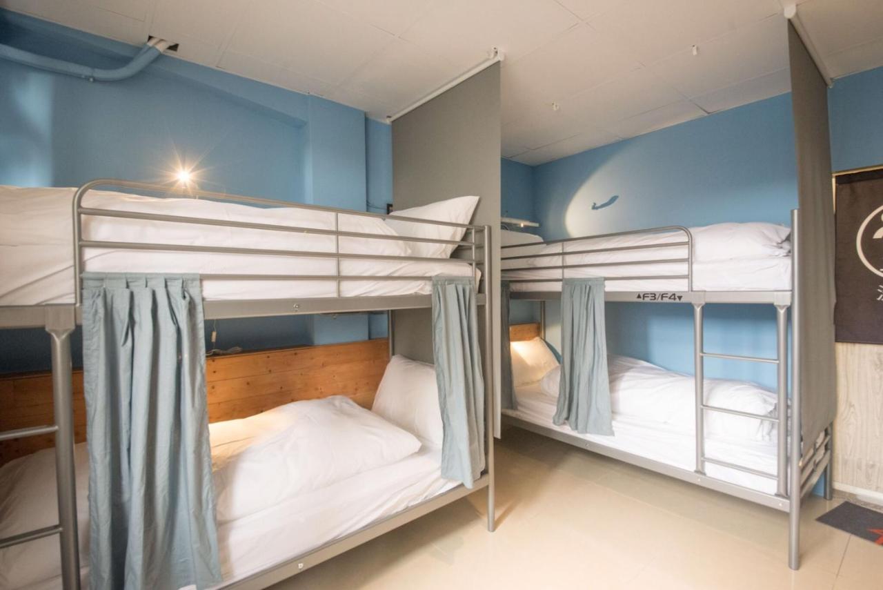 Deer Traveler Hostel Юйчи Экстерьер фото