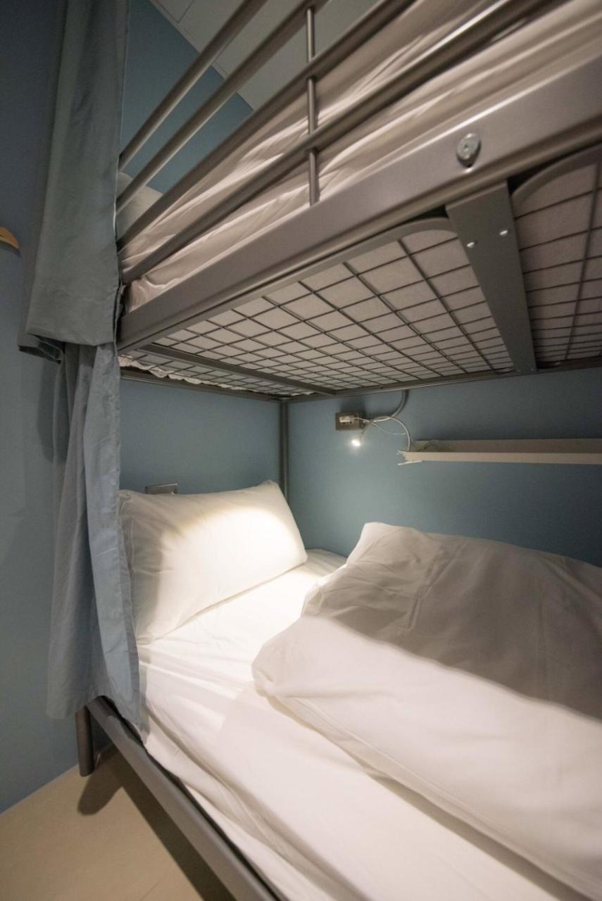 Deer Traveler Hostel Юйчи Экстерьер фото